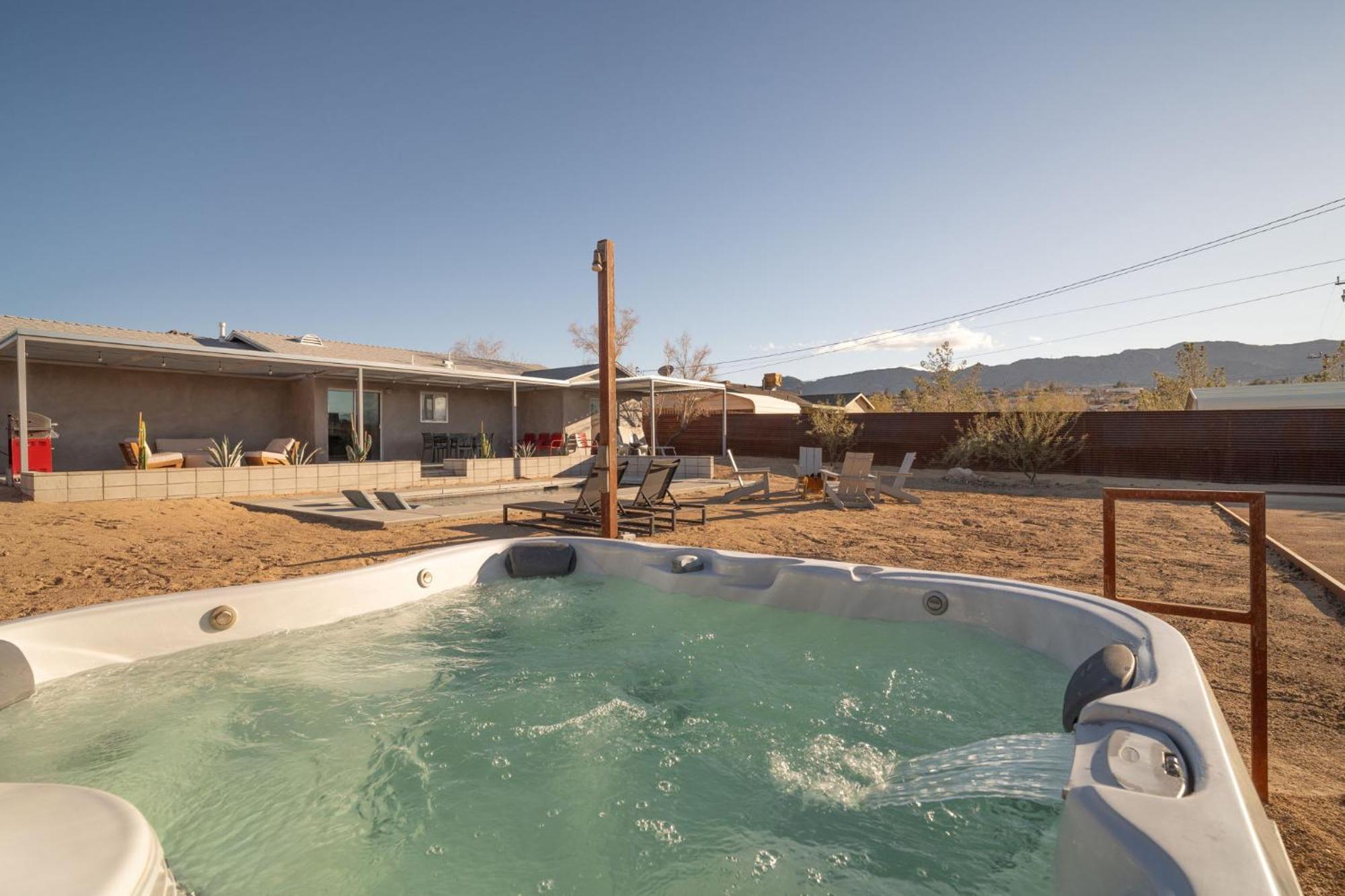 Hidden Valley Cottage - Modern Home In Jt Hot Tub جوشوا تري المظهر الخارجي الصورة